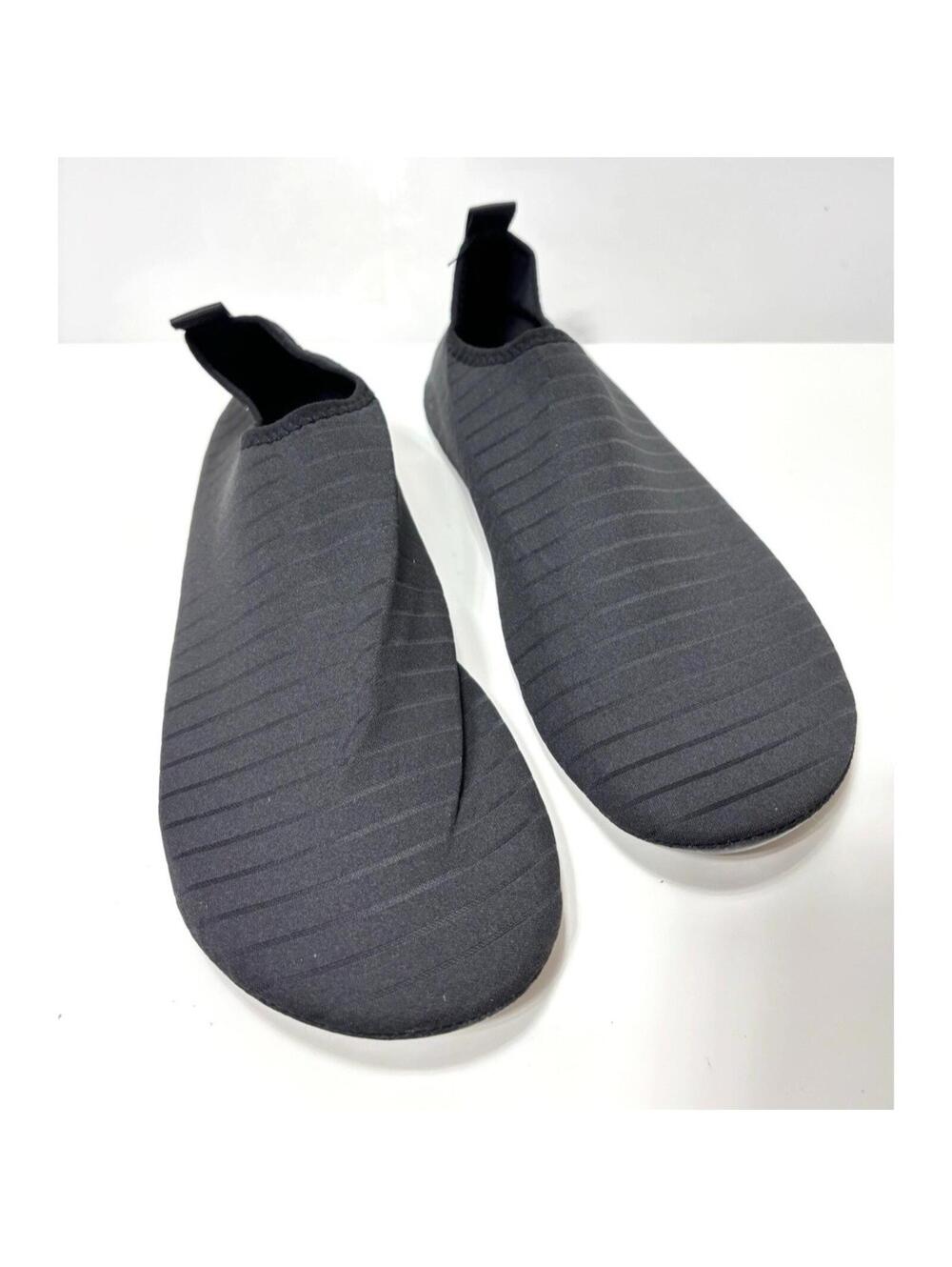 Men's Water Shoes Size 10.5-11.5 Black Foldable Lightweight Nonslip 44/45 NEW - Picture 1 of 9